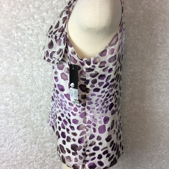 NueVa Sleeveless Top - Picture 3 of 5